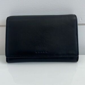 Vintage Coach Black Leather Bi-Fold wallet